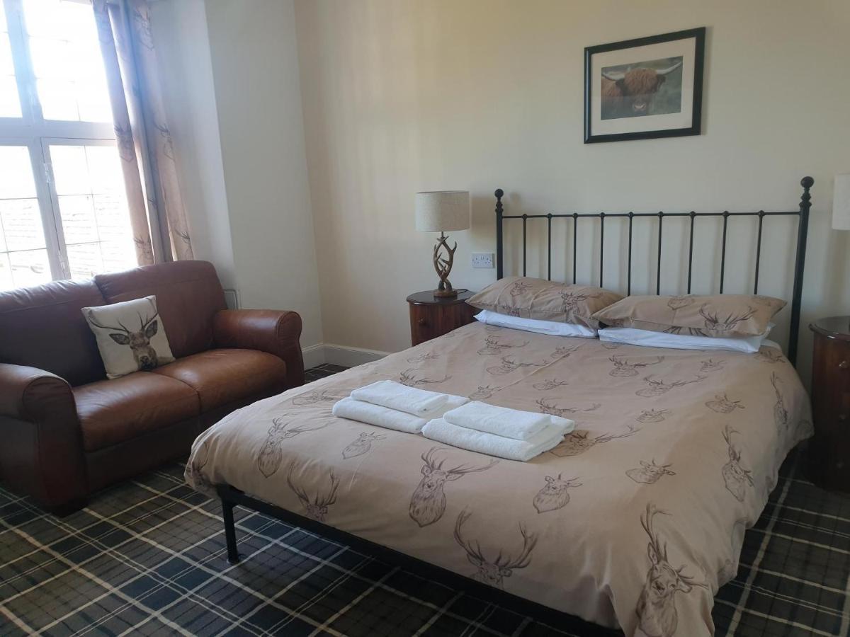 Ramsay Arms Hotel Fettercairn Екстериор снимка