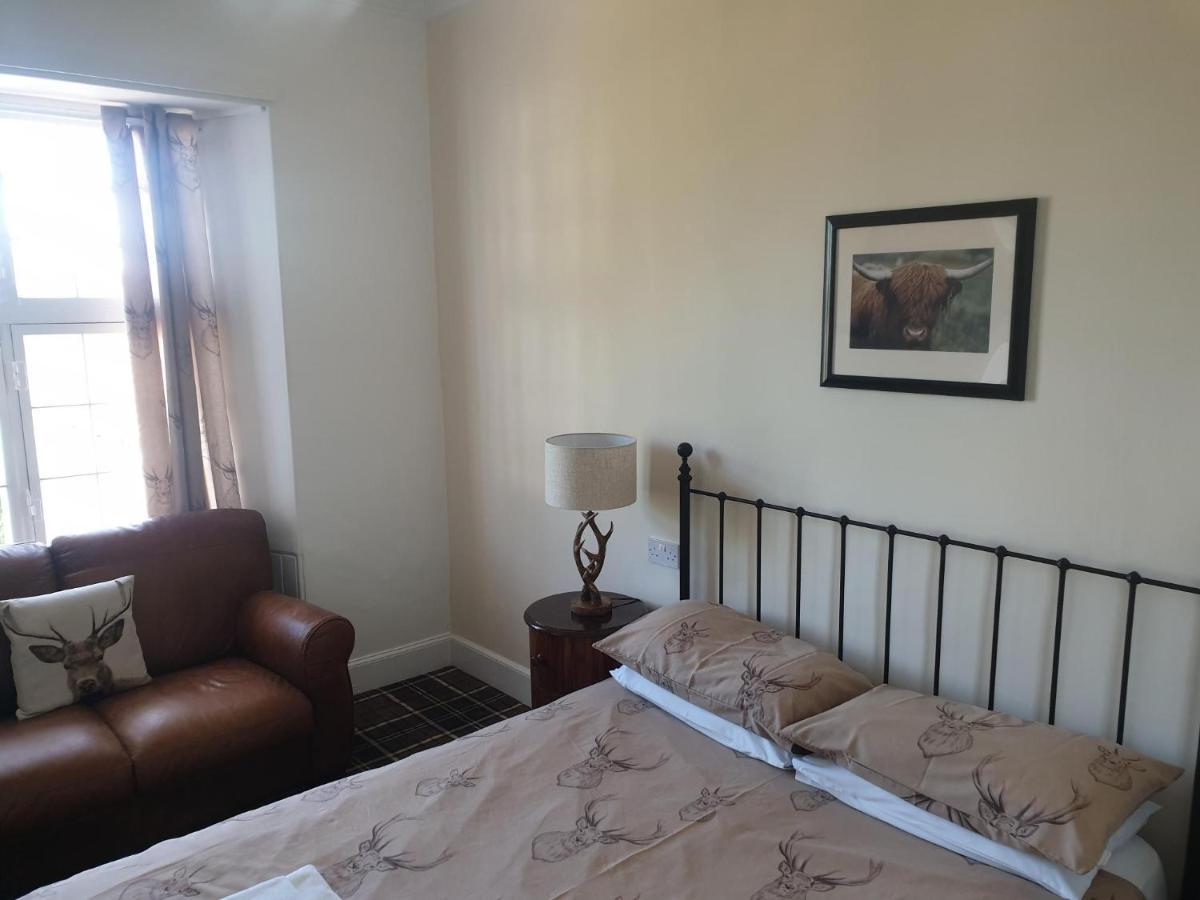 Ramsay Arms Hotel Fettercairn Екстериор снимка